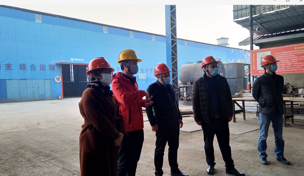 川交路橋黨委副書記、職工董事、工會(huì)主席何澤中到廣漢片區(qū)各單位督查防疫及復(fù)工情況