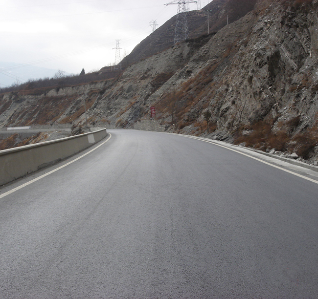 2010年-國(guó)道213線川主寺至汶川段公路災(zāi)后...