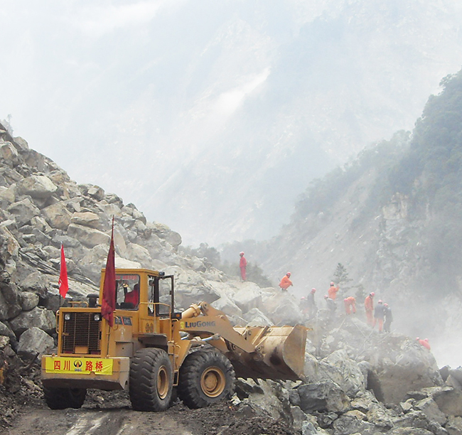 2008年，公司參與“5.12”汶川大地震搶通臥龍至耿達(dá)生命線
