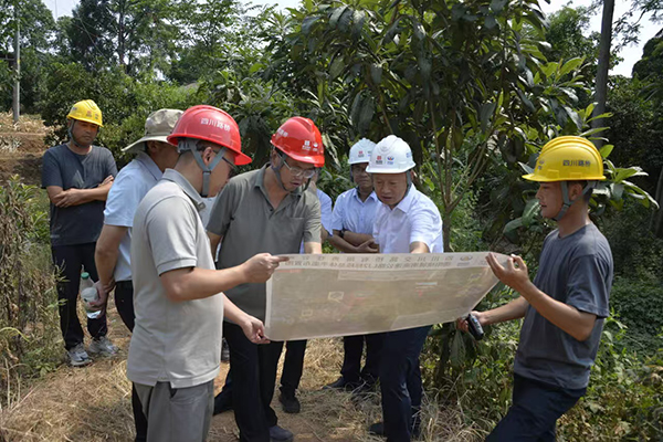 川交公司黨委副書記、董事、總經(jīng)理魯正偉赴德陽繞城南高速公路項目LJ2標(biāo)段檢查指導(dǎo)工作